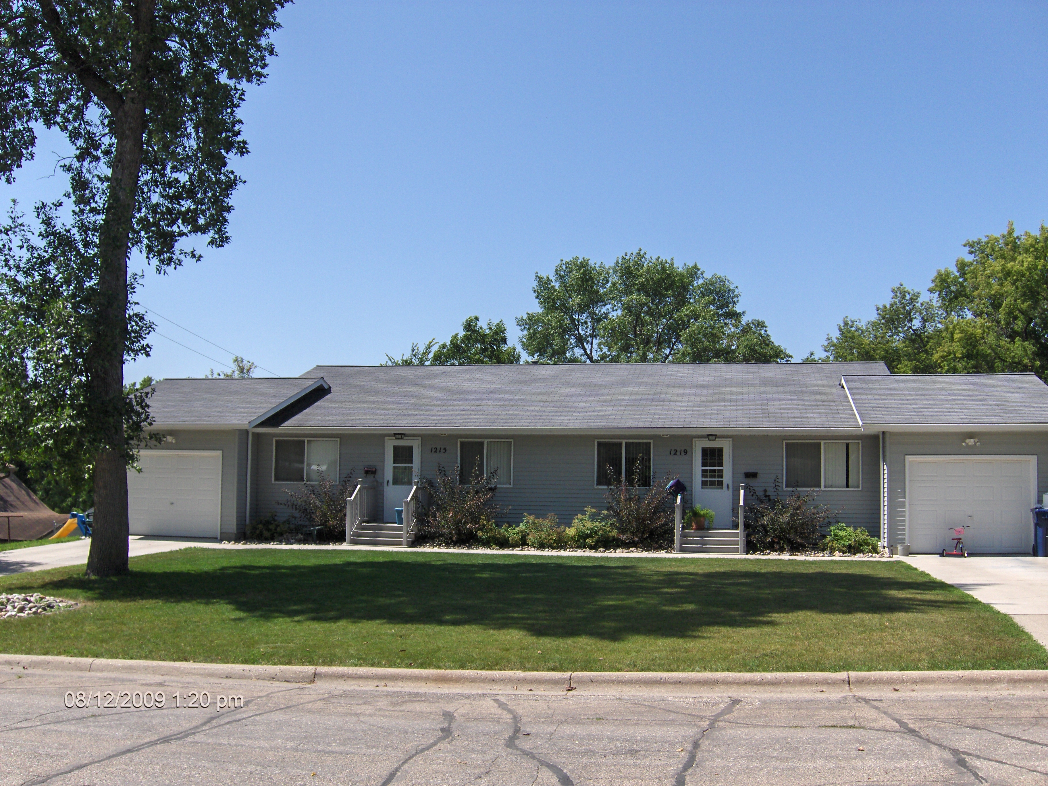 Marien duplex exterior view from the street