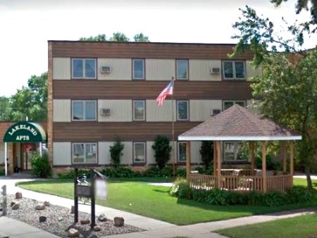 Lakeland apartments building entrance and gazebo